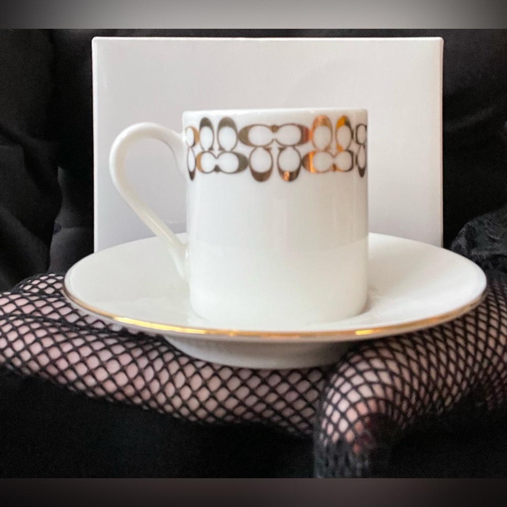 COACH Set of 2 Espresso Cups & Saucers Gift Boxed (4pieces)☕️